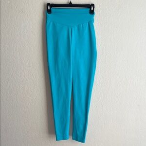 Like New! CLS Teal High-Waisted Scrunch Butt Leggings in Size S